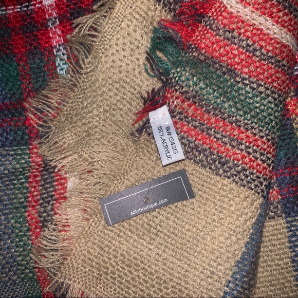 SOTO Boutique Plaid Blanket Scarf - Picture 3 of 3